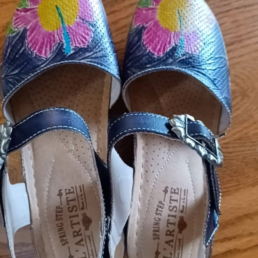 L' Artiste Spring Step wedge sandal